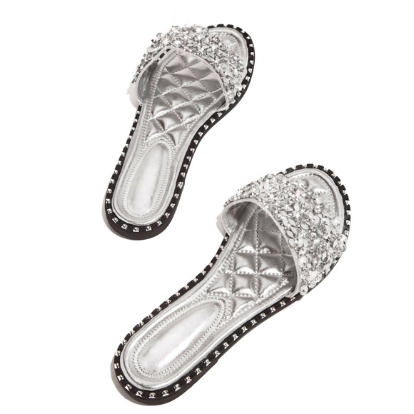NEW🔥 Sparkling Rhinestone Crystal Slide Flip Flop - Picture 3 of 4